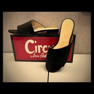 Circus by Sam Edelman Black Flats/Mules